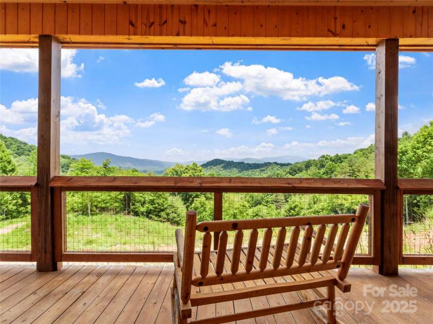 263 Wolf Mountain Road, Green Mountain, NC 28740.  MLS# CAR4148202, YatesRealty ID 3574. 