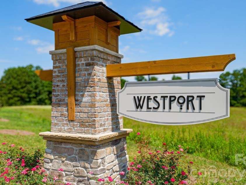 553 Mahogany Road, York, SC 29745.  MLS# CAR4322735, YatesRealty ID 3574. 