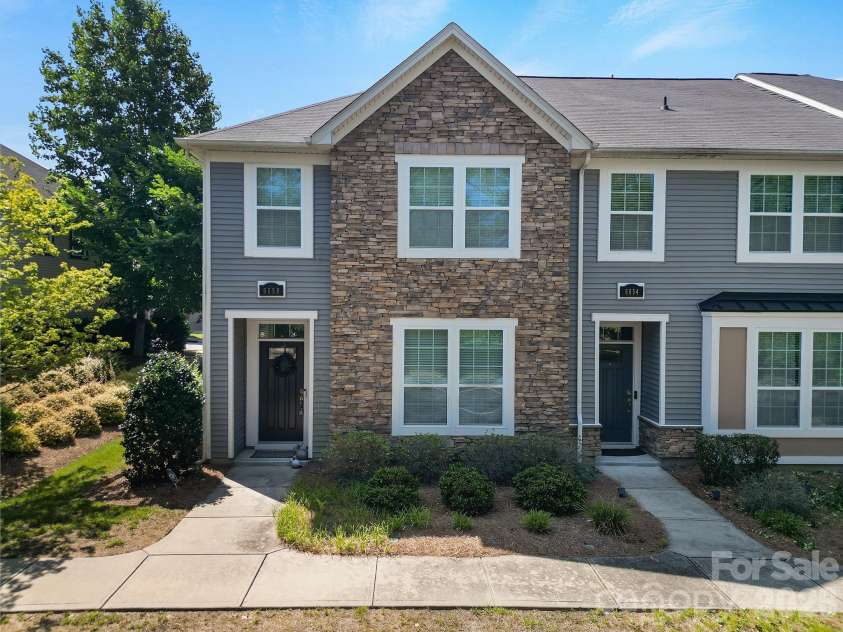 6658 Berewick Commons Parkway, Charlotte, NC 28278.  MLS# CAR4400971, YatesRealty ID 35740. 