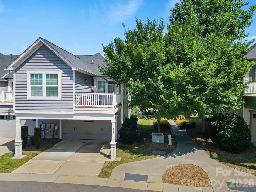 6658 Berewick Commons Parkway, Charlotte, NC 28278.  MLS# CAR4400971, YatesRealty ID 35740. 
