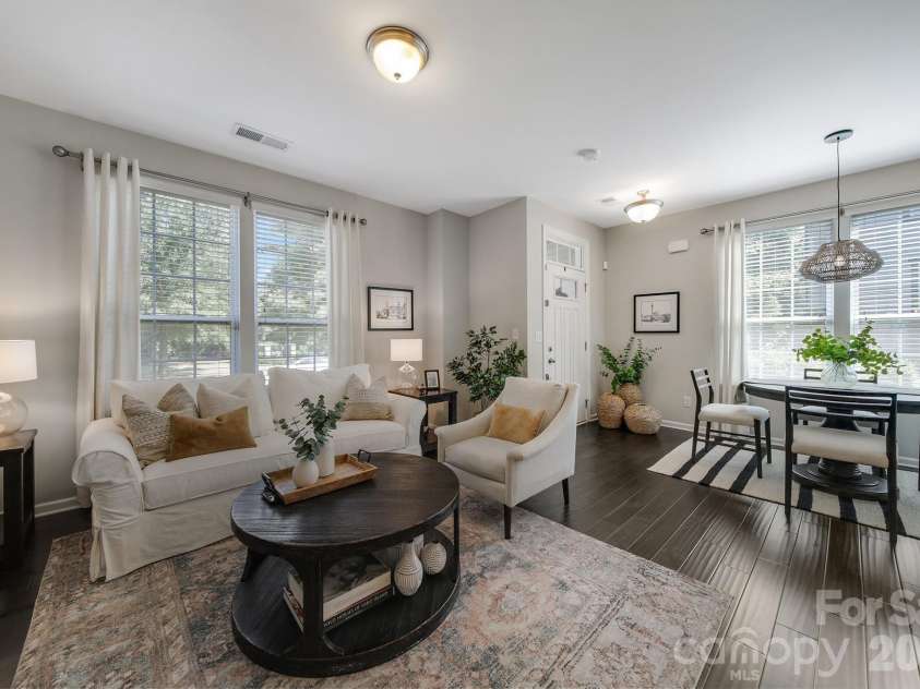 6658 Berewick Commons Parkway, Charlotte, NC 28278.  MLS# CAR4400971, YatesRealty ID 35740. 