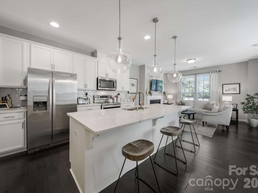 6658 Berewick Commons Parkway, Charlotte, NC 28278.  MLS# CAR4400971, YatesRealty ID 35740. 
