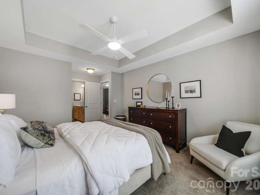 6658 Berewick Commons Parkway, Charlotte, NC 28278.  MLS# CAR4400971, YatesRealty ID 35740. 