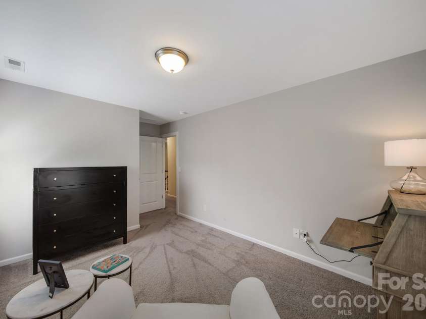 6658 Berewick Commons Parkway, Charlotte, NC 28278.  MLS# CAR4400971, YatesRealty ID 35740. 
