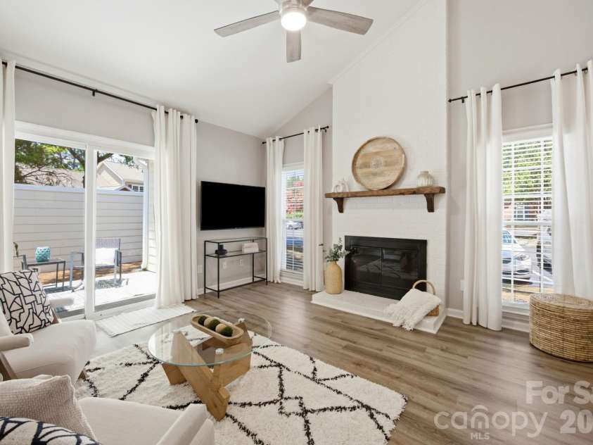 9126 Vicksburg Park Court, Charlotte, NC 28210.  MLS# CAR4400721, YatesRealty ID 35742. 