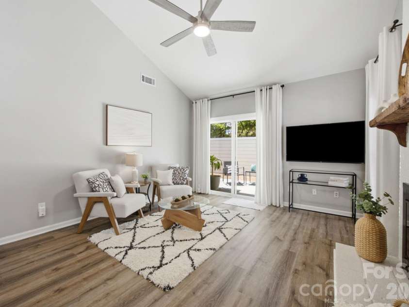 9126 Vicksburg Park Court, Charlotte, NC 28210.  MLS# CAR4400721, YatesRealty ID 35742. 
