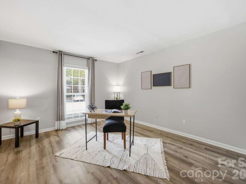 9126 Vicksburg Park Court, Charlotte, NC 28210.  MLS# CAR4400721, YatesRealty ID 35742. 