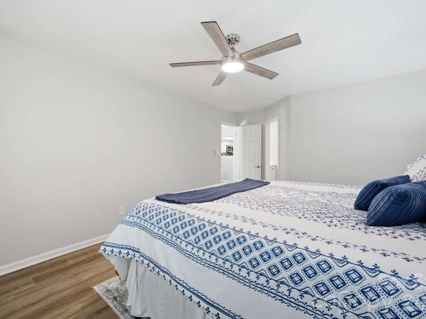 9126 Vicksburg Park Court, Charlotte, NC 28210.  MLS# CAR4400721, YatesRealty ID 35742. 
