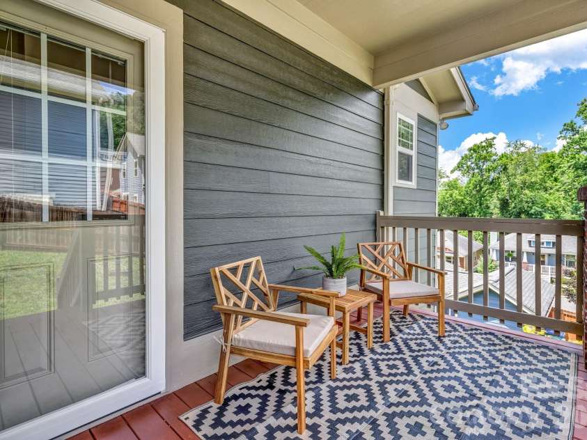 18 Byrdcliffe Lane, Asheville, NC 28805.  MLS# CAR4398976, YatesRealty ID 35744. Back deck