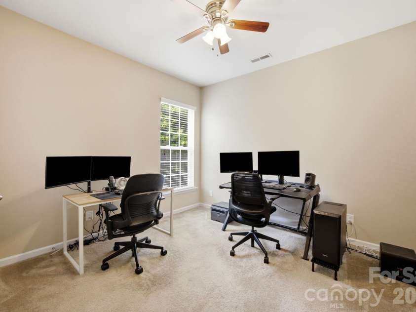 14711 Brannock Hills Drive, Charlotte, NC 28278.  MLS# CAR4396516, YatesRealty ID 35745. 