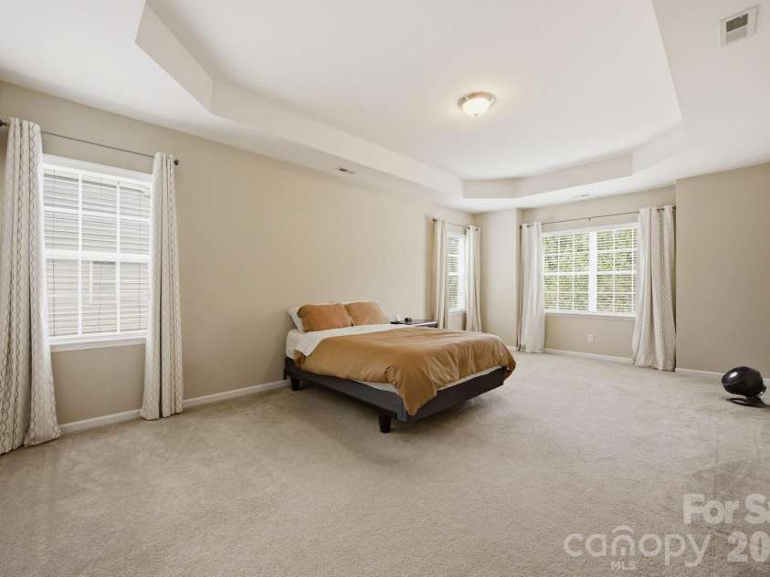 14711 Brannock Hills Drive, Charlotte, NC 28278.  MLS# CAR4396516, YatesRealty ID 35745. 
