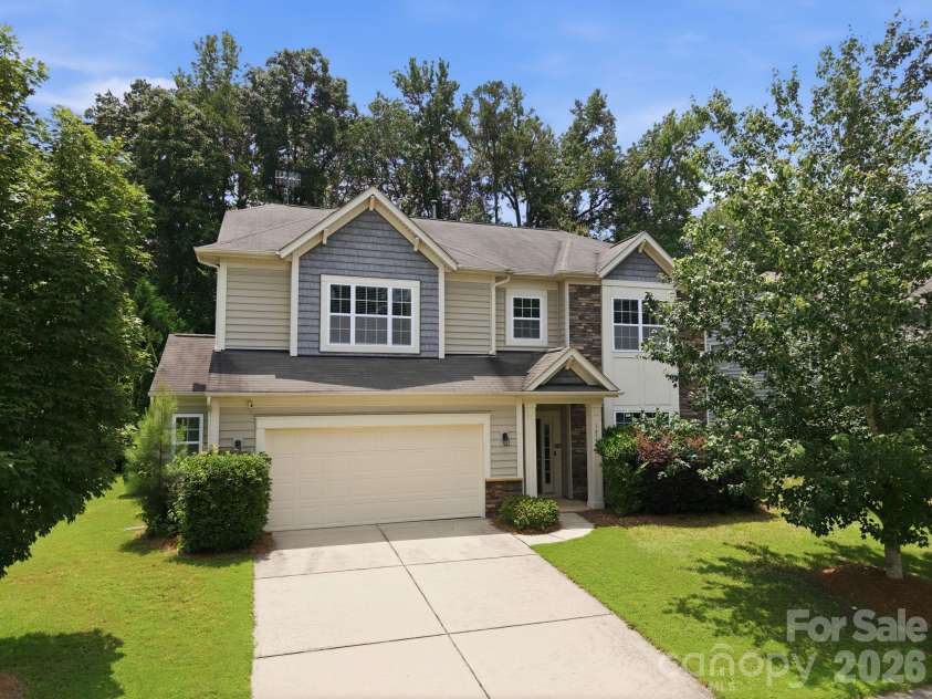 14711 Brannock Hills Drive, Charlotte, NC 28278.  MLS# CAR4396516, YatesRealty ID 35745. 