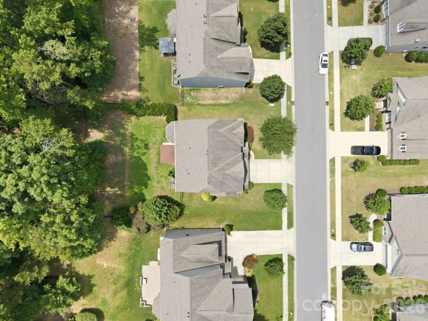 14711 Brannock Hills Drive, Charlotte, NC 28278.  MLS# CAR4396516, YatesRealty ID 35745. 