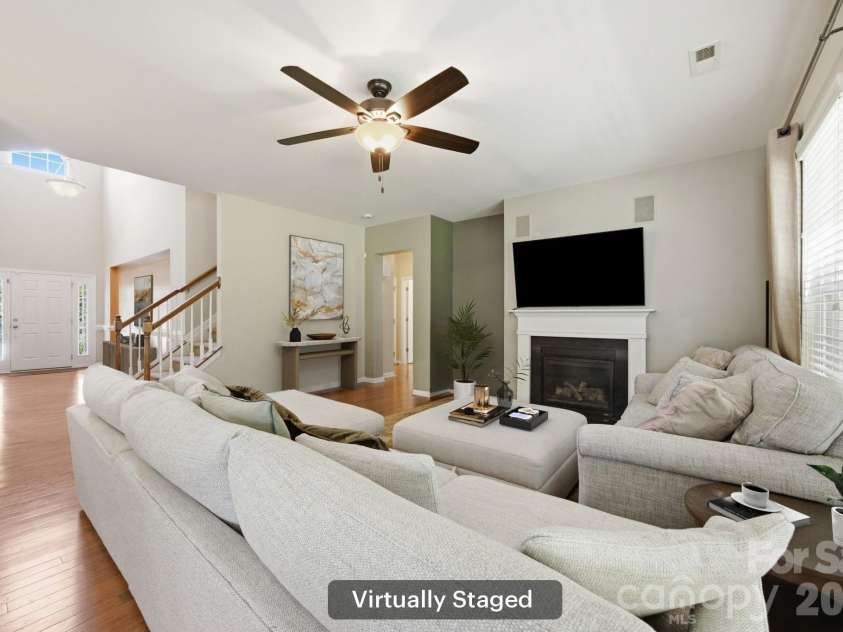 14711 Brannock Hills Drive, Charlotte, NC 28278.  MLS# CAR4396516, YatesRealty ID 35745. 