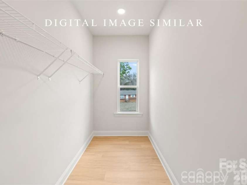 2943 Sloan Drive, Charlotte, NC 28208.  MLS# CAR4395539, YatesRealty ID 35748. 