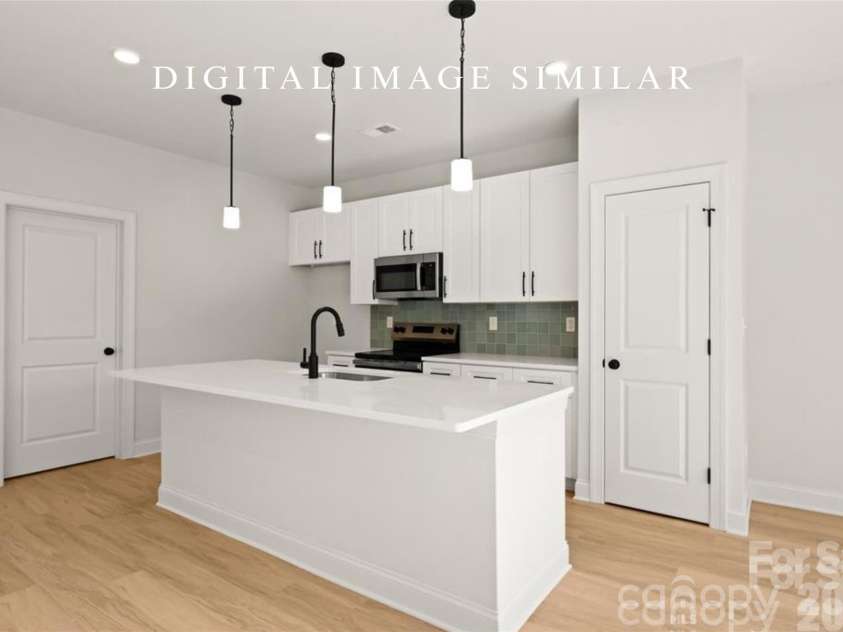 2943 Sloan Drive, Charlotte, NC 28208.  MLS# CAR4395539, YatesRealty ID 35748. 