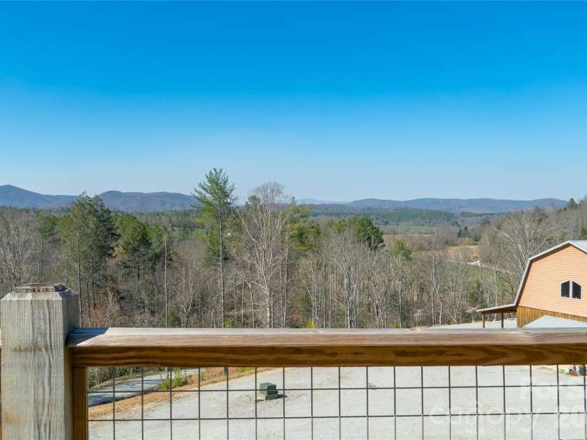 4885 Grandin Road, Lenoir, NC 28645.  MLS# CAR4346888, YatesRealty ID 35749. 
