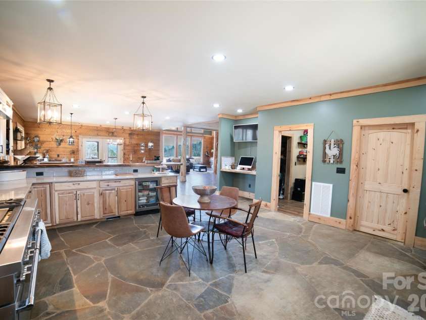 4885 Grandin Road, Lenoir, NC 28645.  MLS# CAR4346888, YatesRealty ID 35749. 