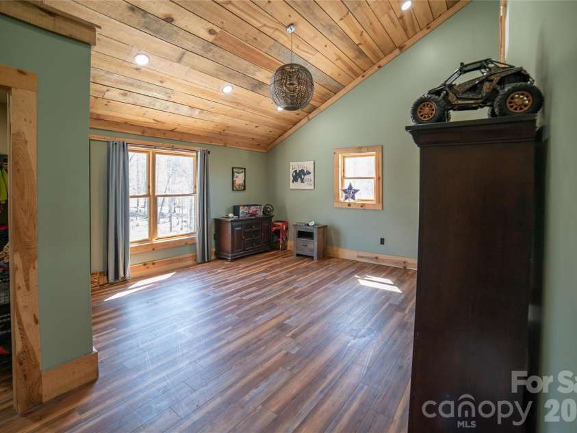 4885 Grandin Road, Lenoir, NC 28645.  MLS# CAR4346888, YatesRealty ID 35749. Upper level bedroom