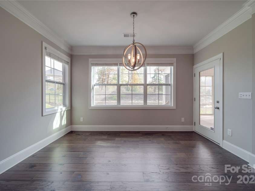 10881 Greenvale Drive, Harrisburg, NC 28075.  MLS# CAR4196765, YatesRealty ID 3575. Breakfast Nook
