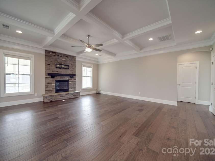 10881 Greenvale Drive, Harrisburg, NC 28075.  MLS# CAR4196765, YatesRealty ID 3575. Family Room