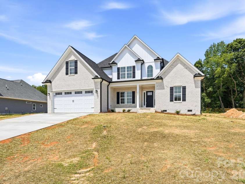 191 Cool Run, Lexington, NC 27295.  MLS# CAR4351307, YatesRealty ID 3575. 