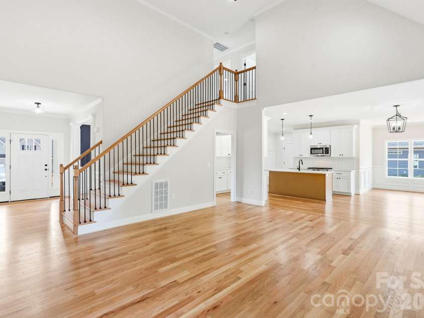 191 Cool Run, Lexington, NC 27295.  MLS# CAR4351307, YatesRealty ID 3575. 