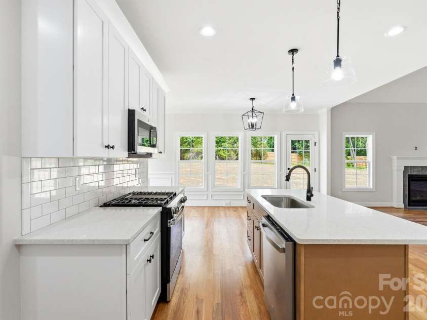 191 Cool Run, Lexington, NC 27295.  MLS# CAR4351307, YatesRealty ID 3575. 