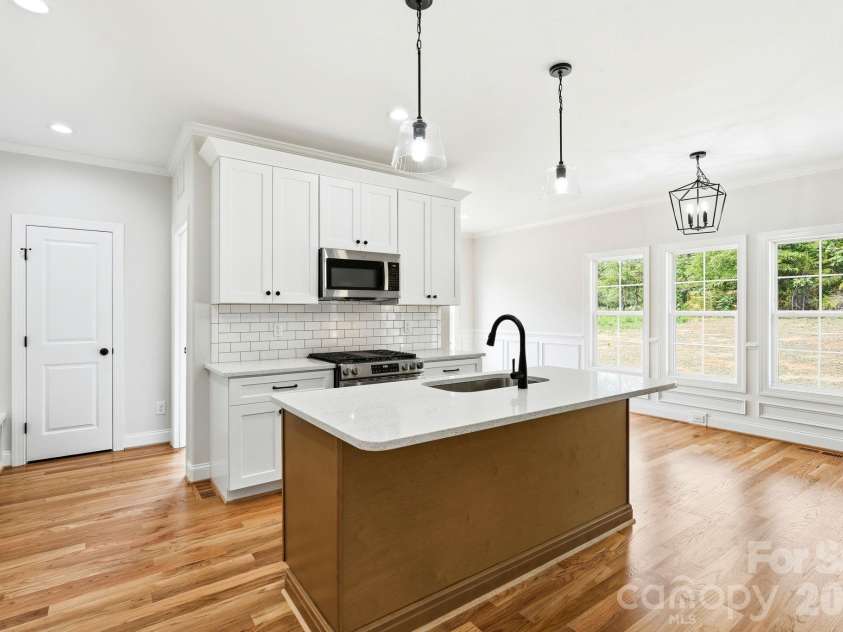 191 Cool Run, Lexington, NC 27295.  MLS# CAR4351307, YatesRealty ID 3575. 