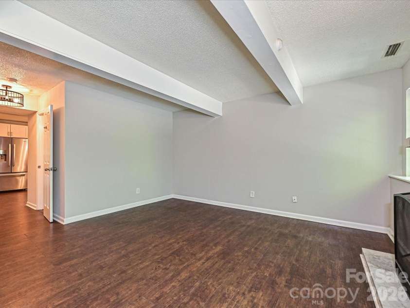 9111 Sharonbrook Drive, Charlotte, NC 28210.  MLS# CAR4401019, YatesRealty ID 35752. 
