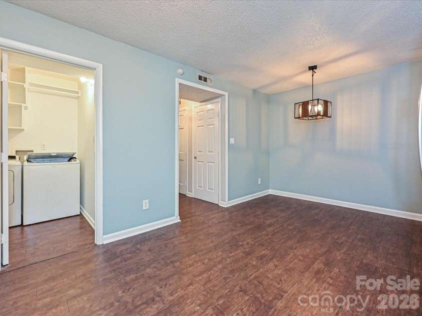 9111 Sharonbrook Drive, Charlotte, NC 28210.  MLS# CAR4401019, YatesRealty ID 35752. 