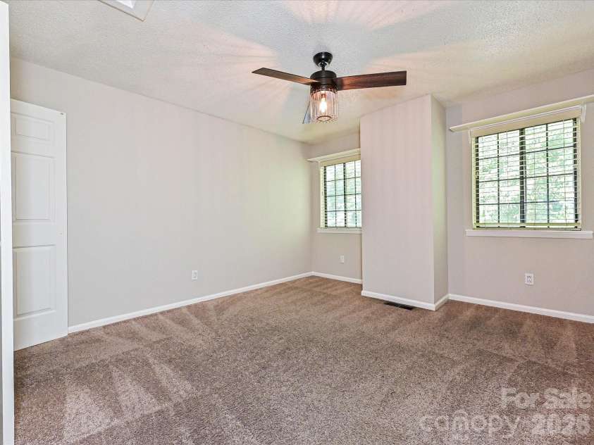 9111 Sharonbrook Drive, Charlotte, NC 28210.  MLS# CAR4401019, YatesRealty ID 35752. 