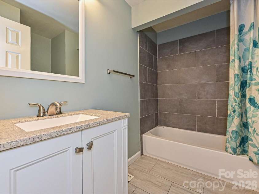 9111 Sharonbrook Drive, Charlotte, NC 28210.  MLS# CAR4401019, YatesRealty ID 35752. 