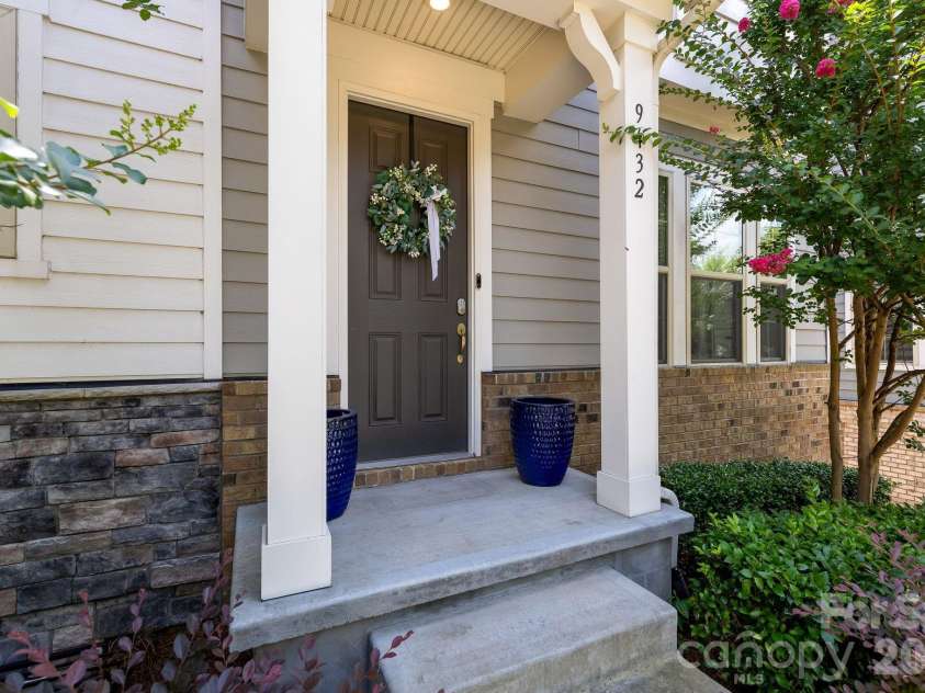 9432 Ainslie Downs Street, Charlotte, NC 28273.  MLS# CAR4401324, YatesRealty ID 35753. 