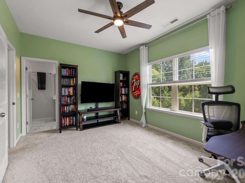 9432 Ainslie Downs Street, Charlotte, NC 28273.  MLS# CAR4401324, YatesRealty ID 35753. 