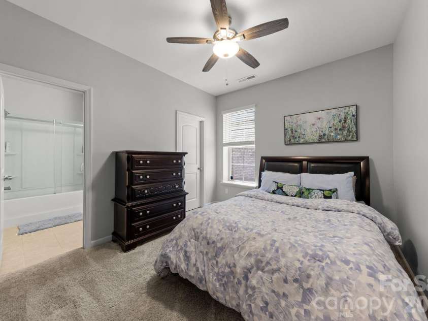 9432 Ainslie Downs Street, Charlotte, NC 28273.  MLS# CAR4401324, YatesRealty ID 35753. 