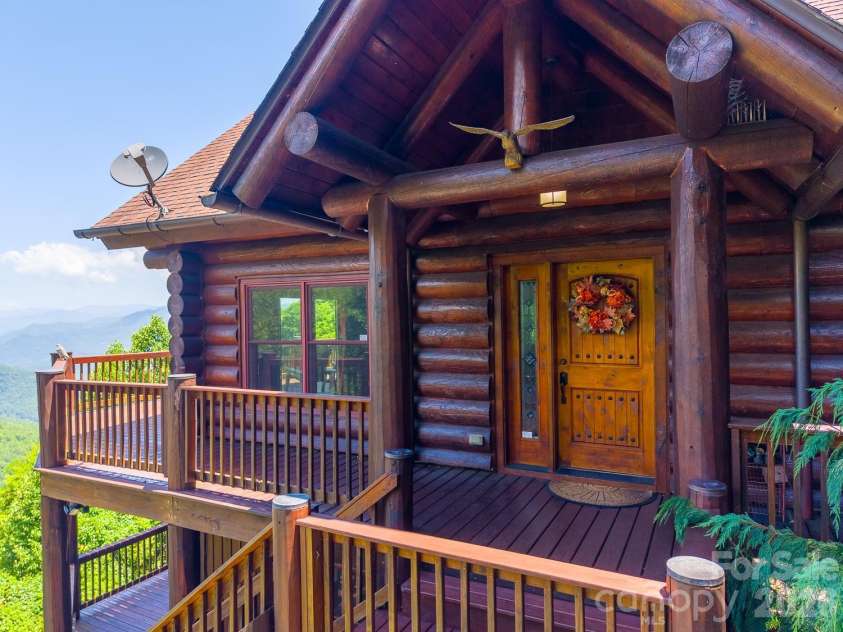 92 Falcons Peak Lane, Whittier, NC 28789.  MLS# CAR4401062, YatesRealty ID 35755. 