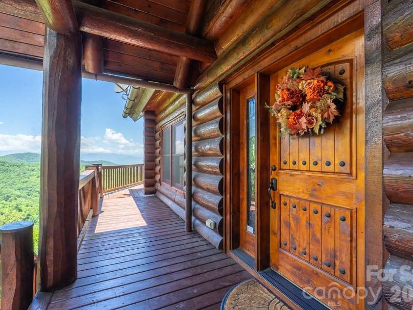92 Falcons Peak Lane, Whittier, NC 28789.  MLS# CAR4401062, YatesRealty ID 35755. 