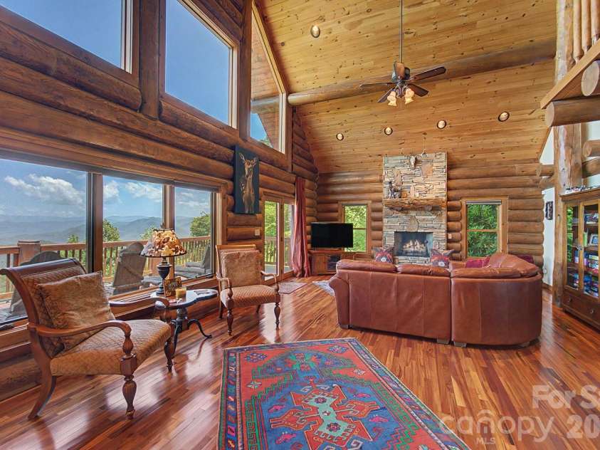 92 Falcons Peak Lane, Whittier, NC 28789.  MLS# CAR4401062, YatesRealty ID 35755. 