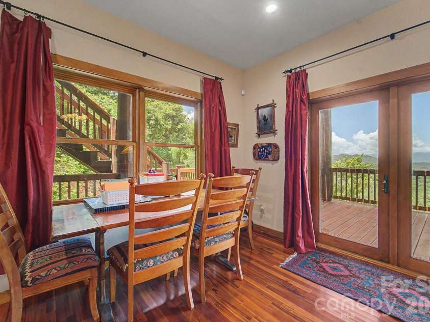 92 Falcons Peak Lane, Whittier, NC 28789.  MLS# CAR4401062, YatesRealty ID 35755. 