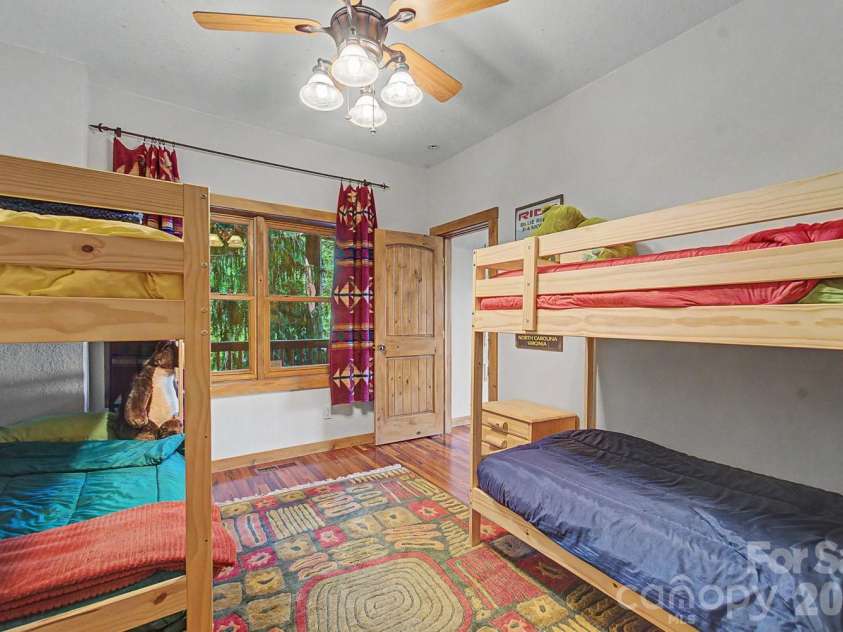 92 Falcons Peak Lane, Whittier, NC 28789.  MLS# CAR4401062, YatesRealty ID 35755. 