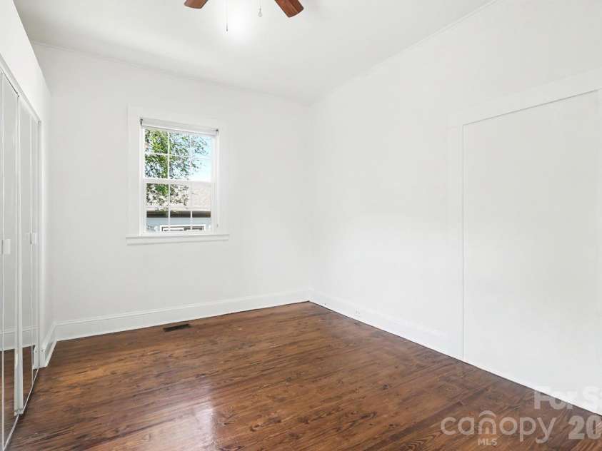 2816 Yadkin Avenue, Charlotte, NC 28205.  MLS# CAR4401875, YatesRealty ID 35757. 