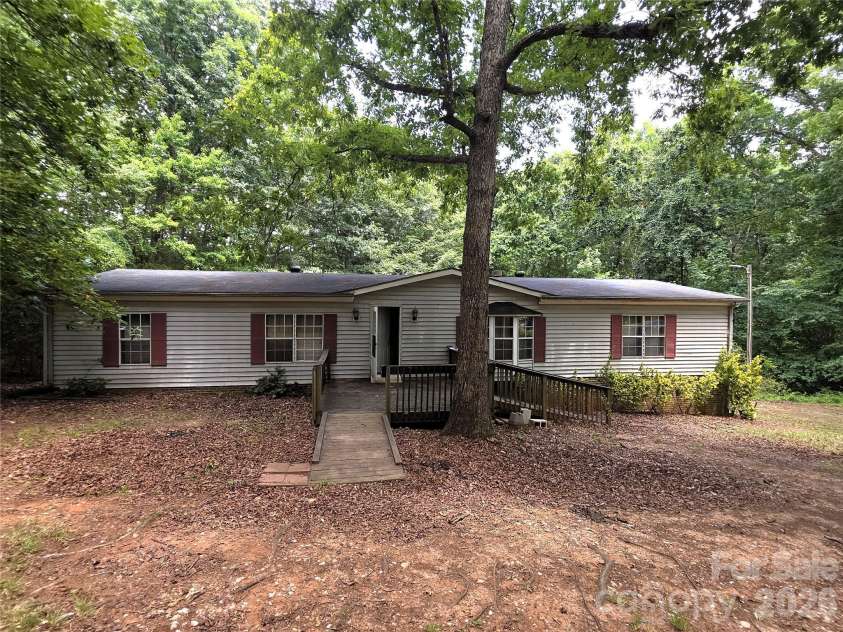 1340 Bowling Green Drive, Clover, SC 29710.  MLS# CAR4401293, YatesRealty ID 35758. 