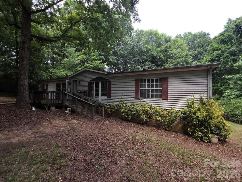 1340 Bowling Green Drive, Clover, SC 29710.  MLS# CAR4401293, YatesRealty ID 35758. 