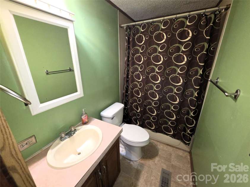 1340 Bowling Green Drive, Clover, SC 29710.  MLS# CAR4401293, YatesRealty ID 35758. 