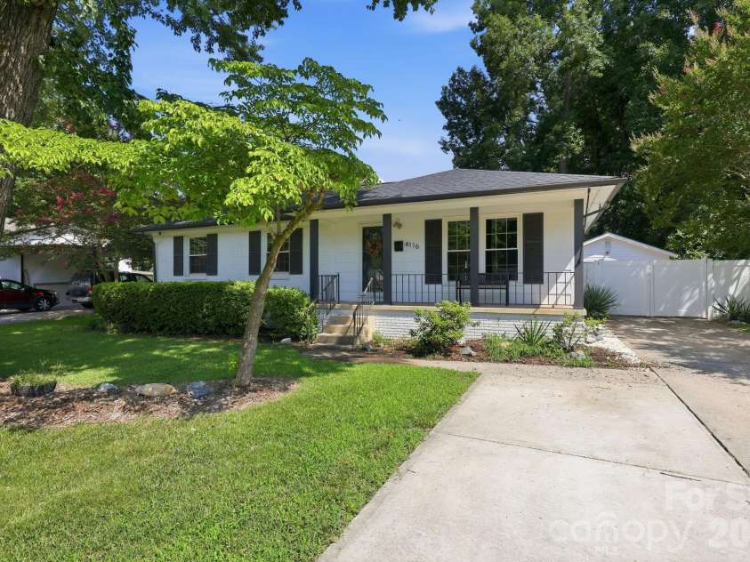 4116 Tipperary Place, Charlotte, NC 28215.  MLS# CAR4398793, YatesRealty ID 35759. 