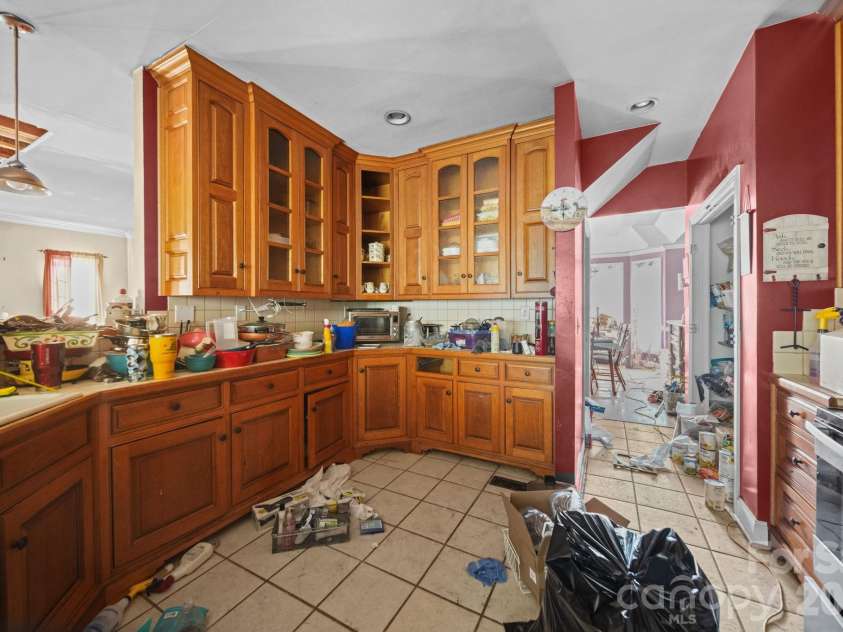 546 Hopewell Road, Blacksburg, SC 29702.  MLS# CAR4402165, YatesRealty ID 35761. 