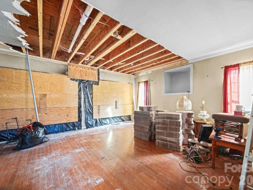 546 Hopewell Road, Blacksburg, SC 29702.  MLS# CAR4402165, YatesRealty ID 35761. 