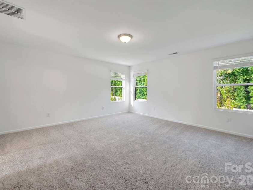 512 Willoughby Park Drive, Monroe, NC 28112.  MLS# CAR4401345, YatesRealty ID 35767. Owner's suite