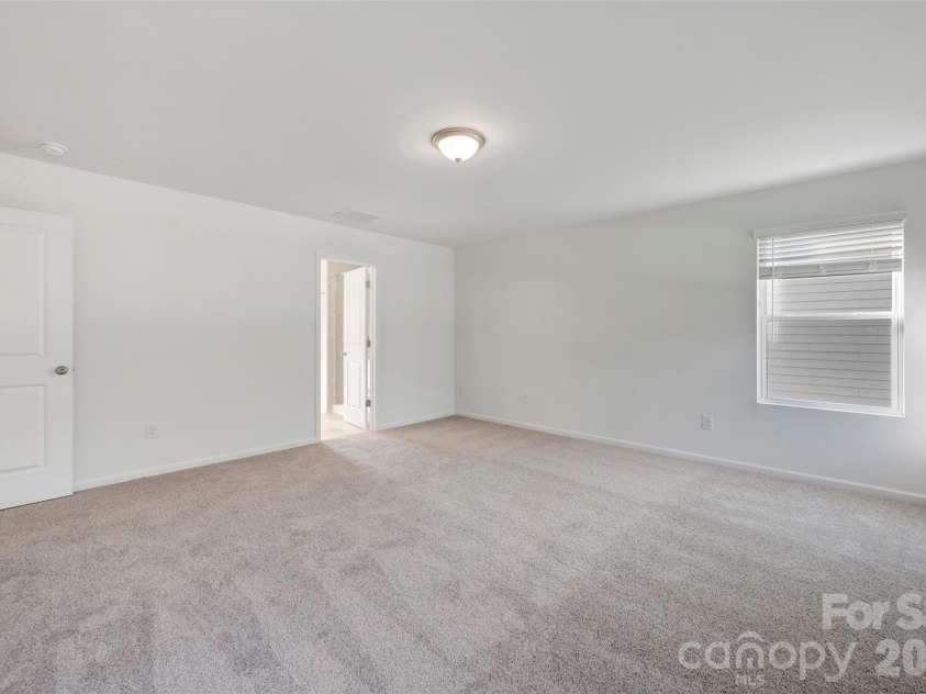 512 Willoughby Park Drive, Monroe, NC 28112.  MLS# CAR4401345, YatesRealty ID 35767. Owner's suite